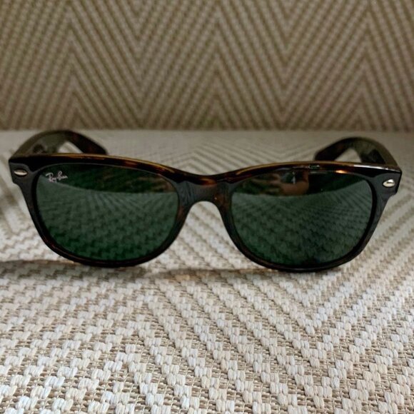 Ray-Ban RB2132 New Wayfarer Sunglasses 55mm - Picture 2 of 11